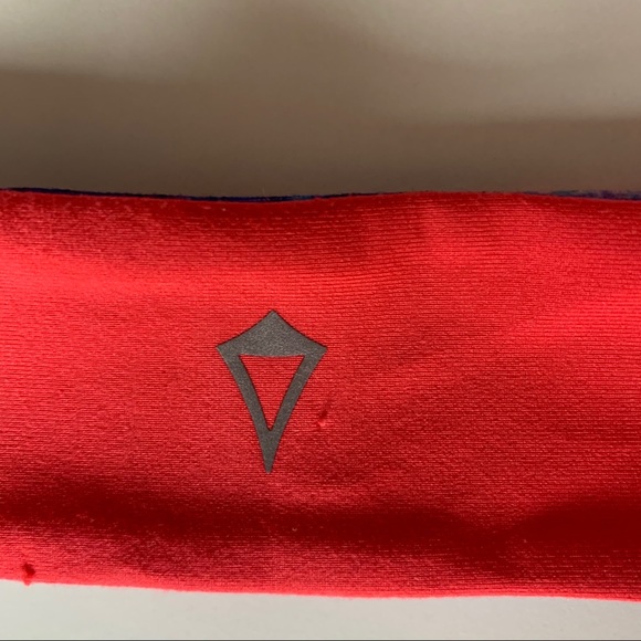 Ivviva Lululemon Reversible Headband - Picture 4 of 7